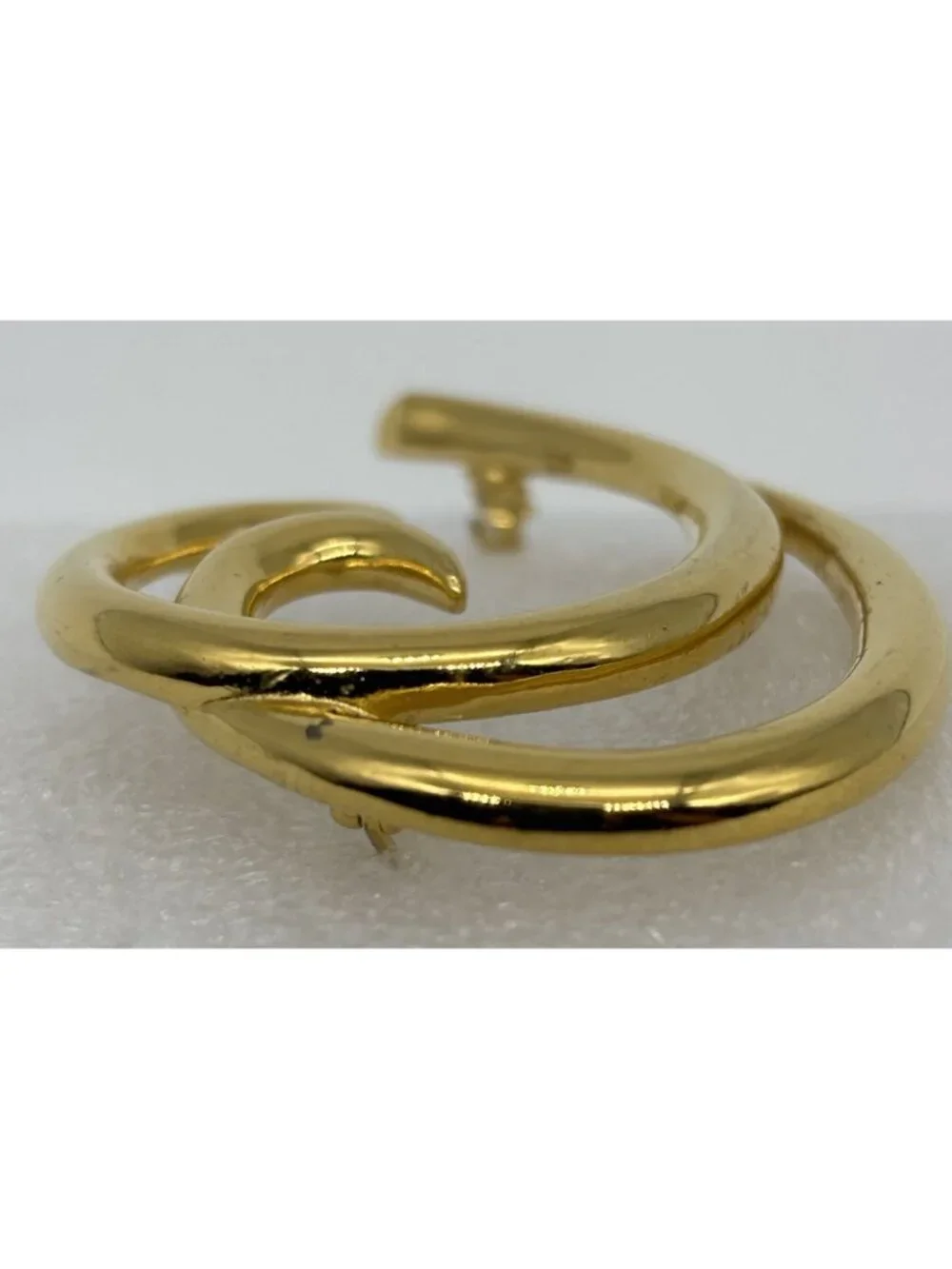 Vintage Trifari Double Waves Swirl Curl Brooch Pin Polished Gold Tone and Signed